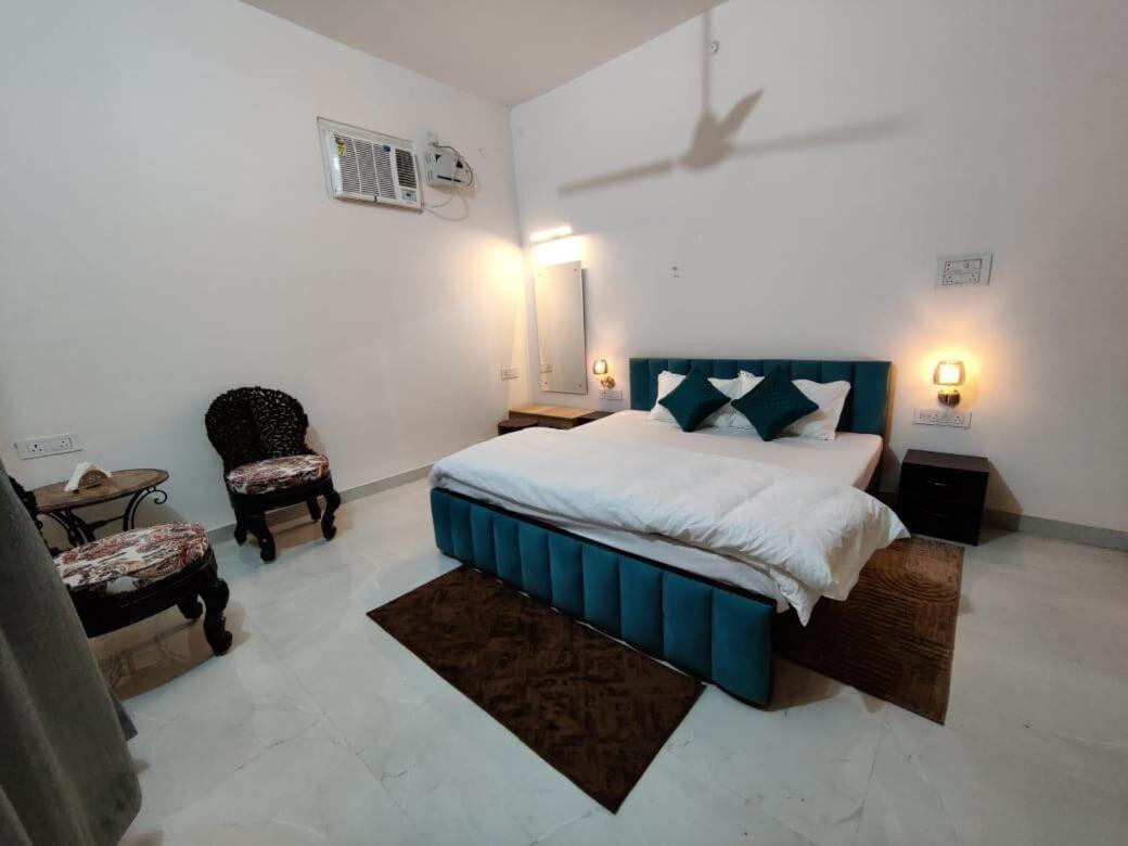 Villa Gc Farms Ayodhya Exterior foto