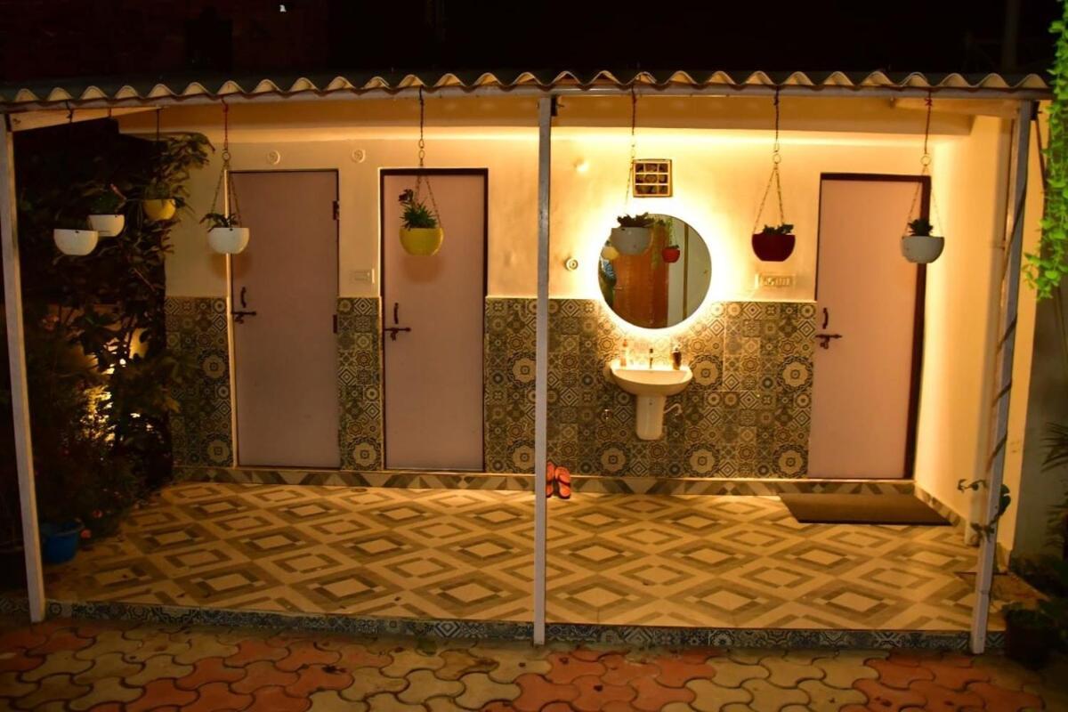 Villa Gc Farms Ayodhya Exterior foto